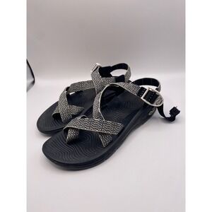 Chaco Womens Sandals Size 7 Black White Geometric Strappy Toe Loop Hiking